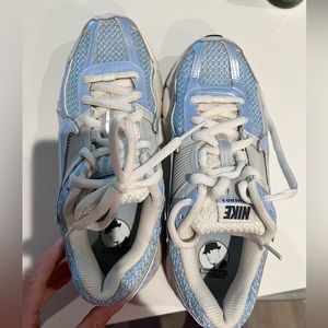 Nike Vomero 5